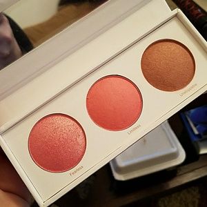 Real her blush kit